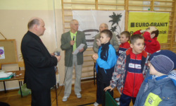 2mrsg20122_20120417_1153823875